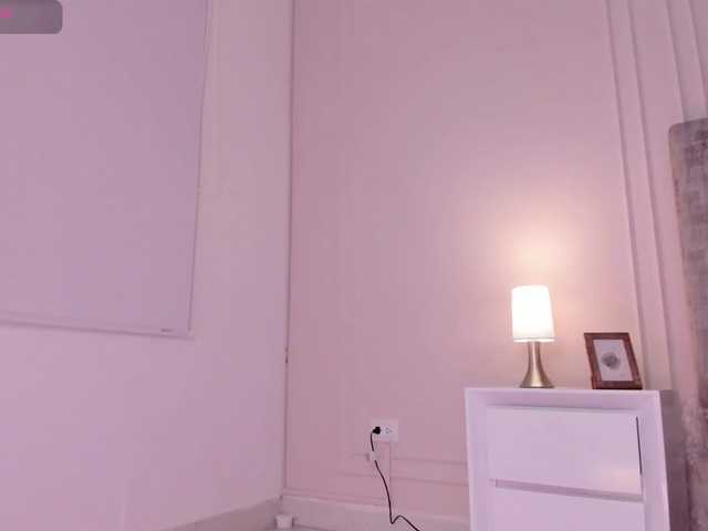 Emma-Velez live cam on BongaCams