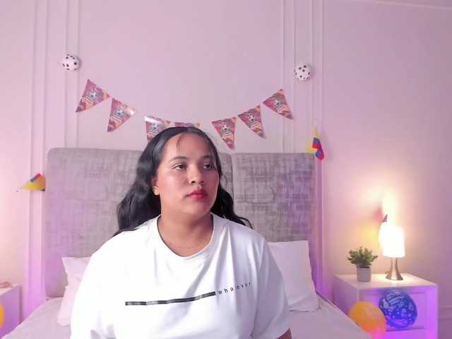 Emma-Velez live cam on BongaCams