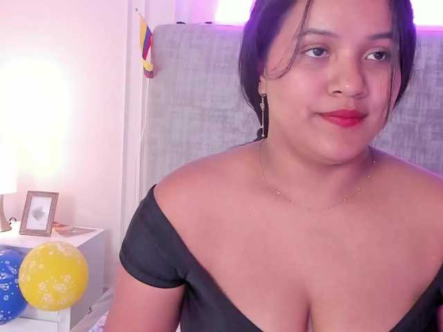 Emma-Velez live cam on BongaCams