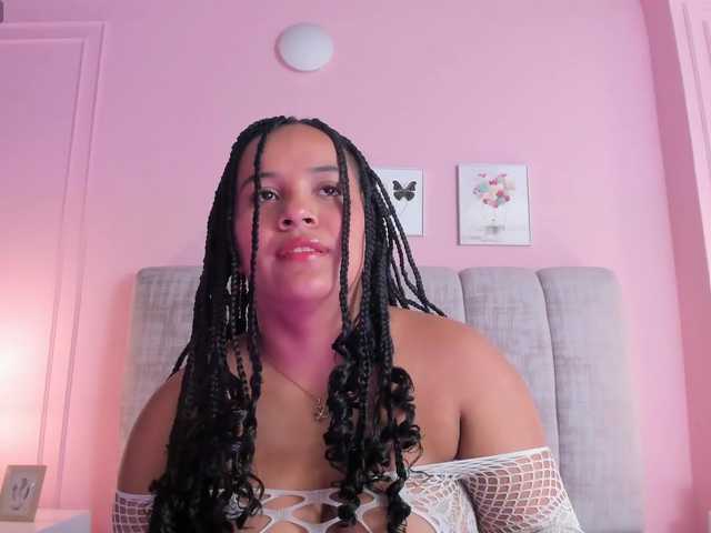 Emma-Velez live cam on BongaCams