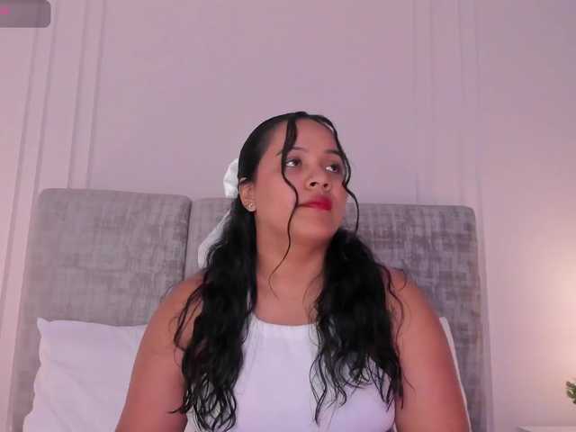 Emma-Velez live cam on BongaCams