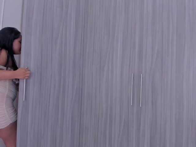 Emma-Velez live cam on BongaCams