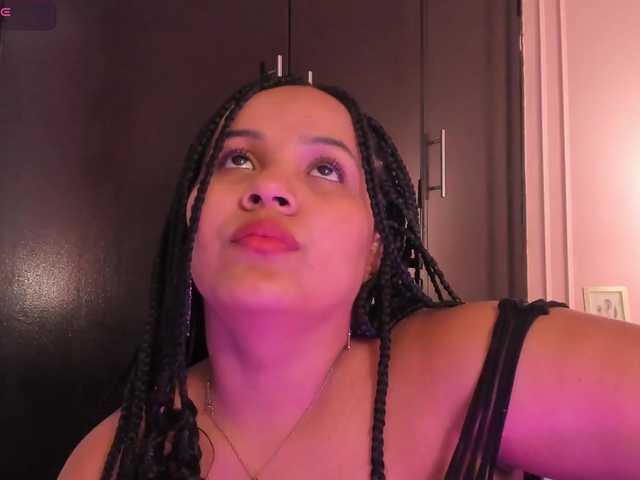 Emma-Velez live cam on BongaCams