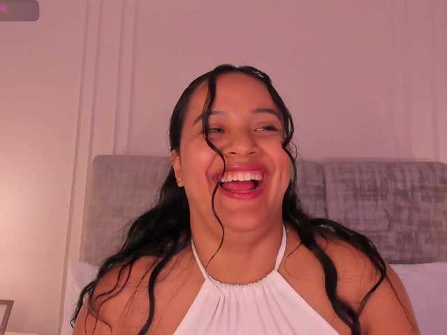 Emma-Velez live cam on BongaCams