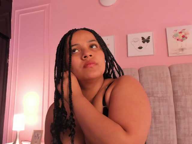 Emma-Velez live cam on BongaCams