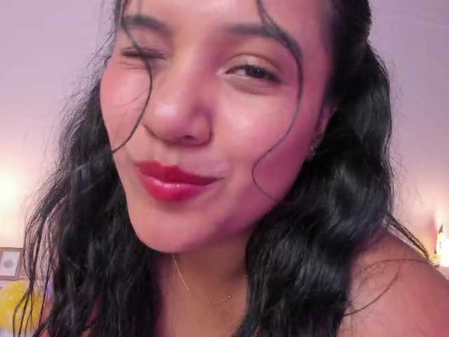 emma-velez cam belle