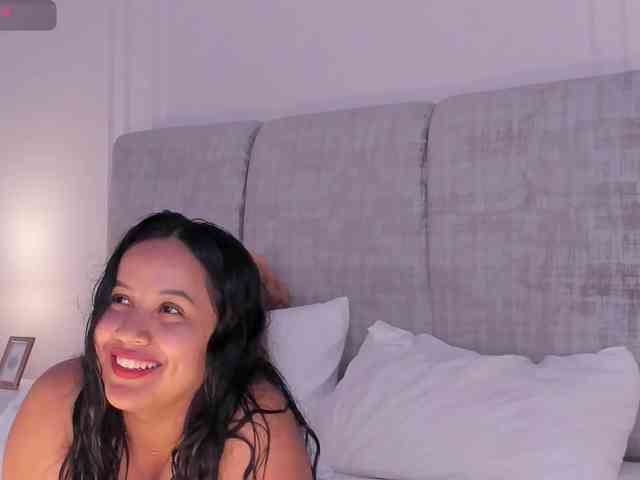 Emma-Velez webcam