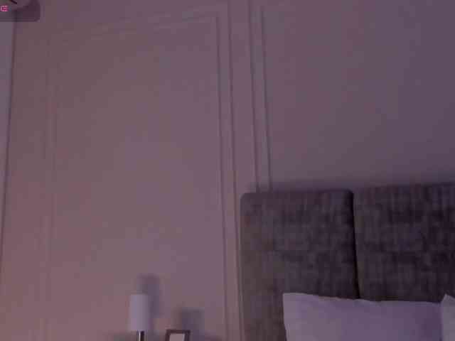 Emma-Velez webcam
