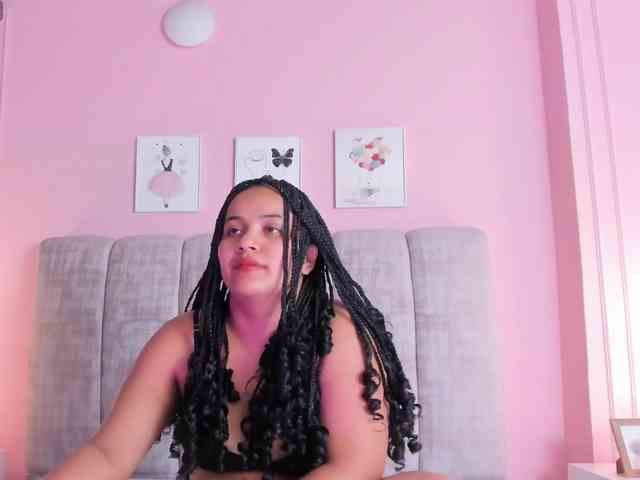 Emma-Velez webcam