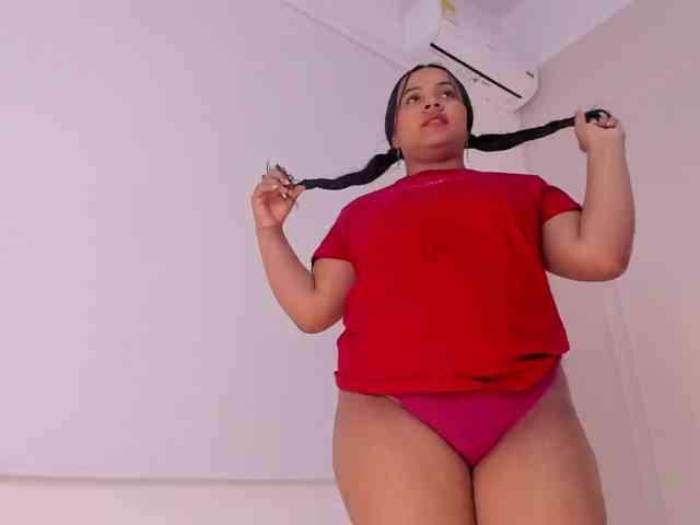 Emma-Velez Emma-Velez