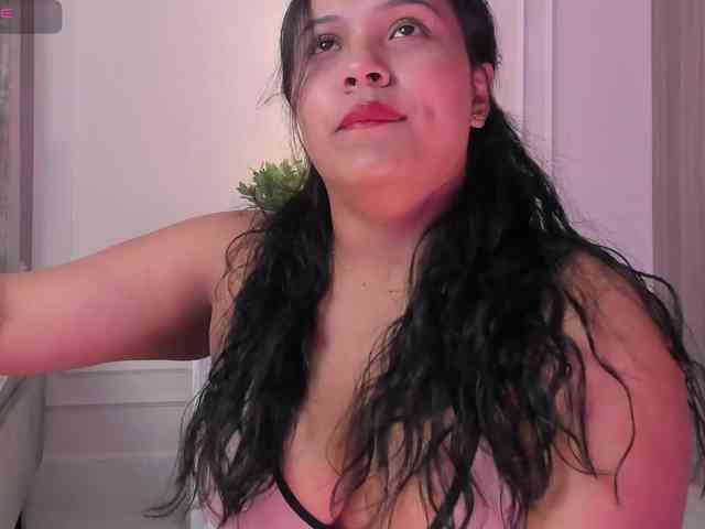 Emma-Velez webcam