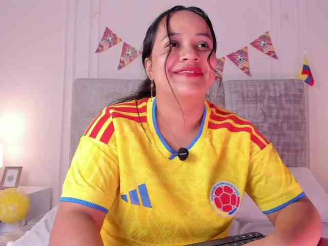 Emma-Velez Emma-Velez