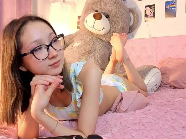 Karolinacream live cam on BongaCams