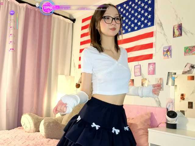 Karolinacream live cam on BongaCams