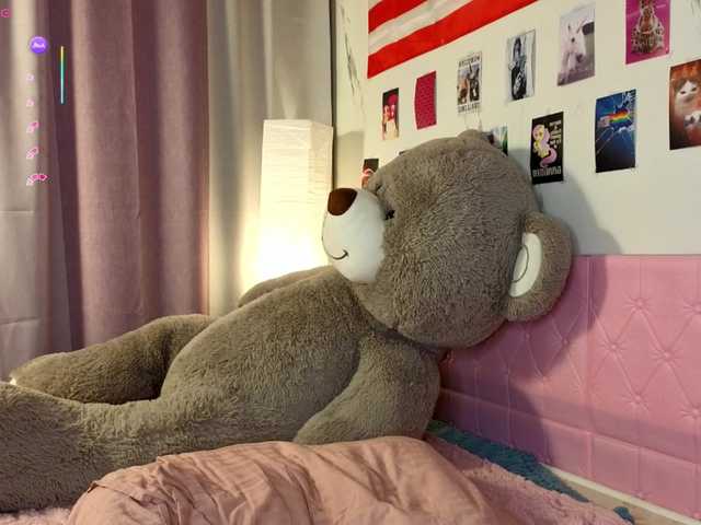 Karolinacream live cam on BongaCams