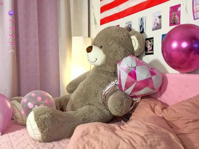 Karolinacream live webcam show