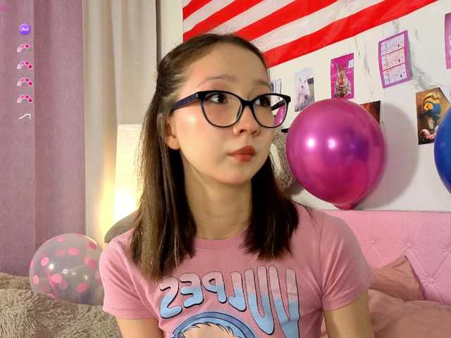 Karolinacream live webcam show