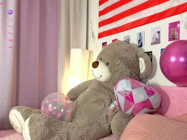 Karolinacream live webcam show
