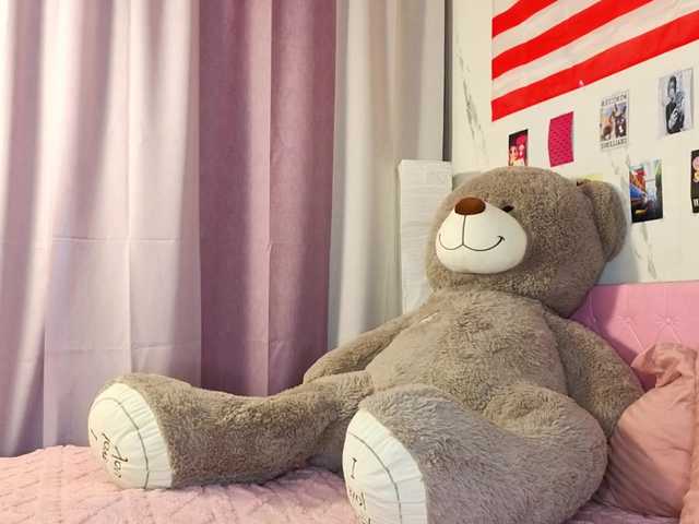 Karolinacream live cam on BongaCams