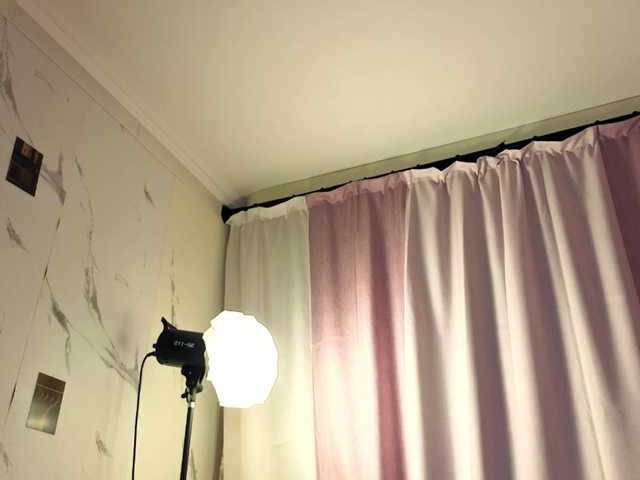 Karolinacream live cam on BongaCams