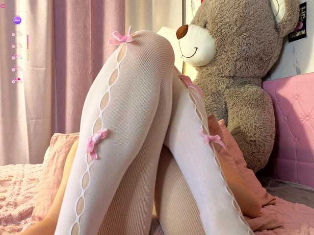 Karolinacream live cam on BongaCams