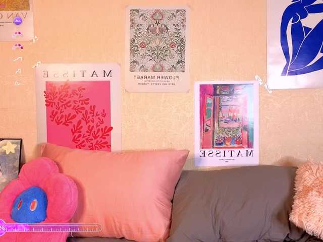 Karolinacream live cam on BongaCams