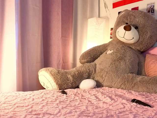 Karolinacream live cam on BongaCams