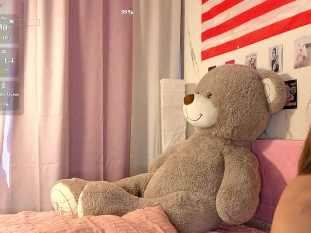 Karolinacream webcam