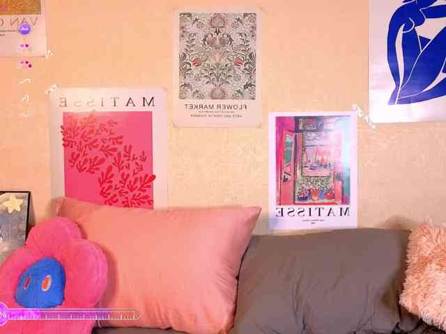 Karolinacream webcam
