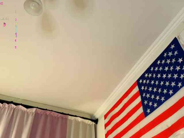 Karolinacream webcam