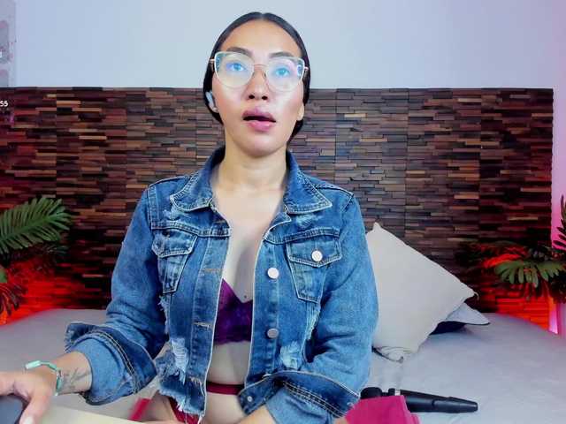 lucyyliu live cam on BongaCams