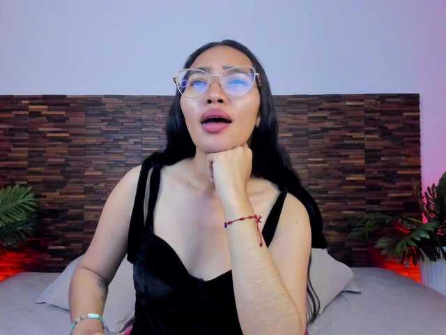 lucyyliu live cam on BongaCams