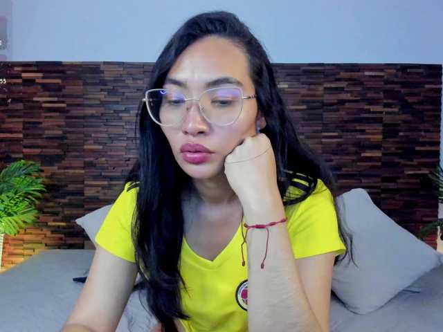 lucyyliu live cam on BongaCams