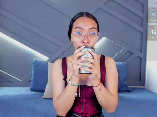 lucyyliu webcam
