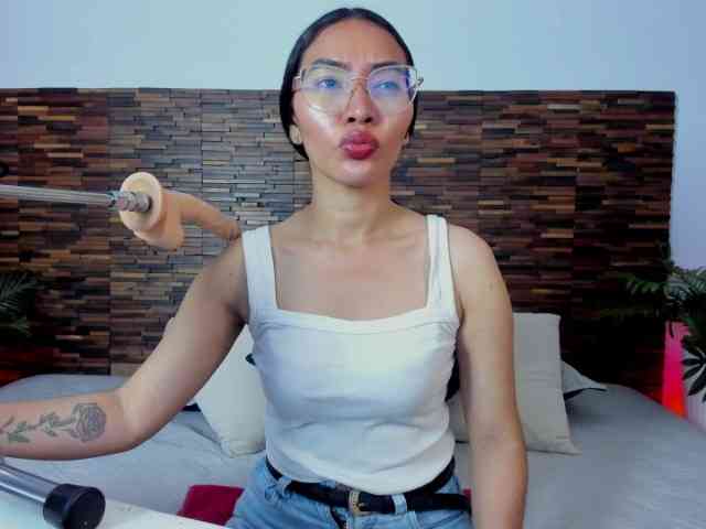 lucyyliu webcam