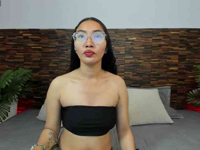 lucyyliu webcam