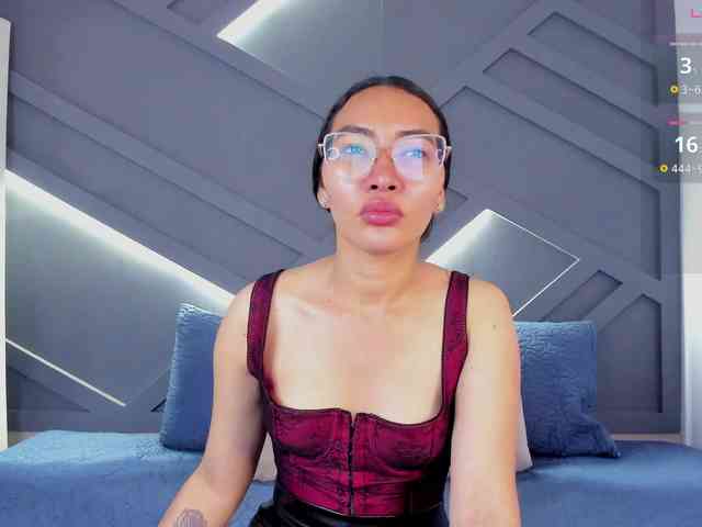 lucyyliu webcam
