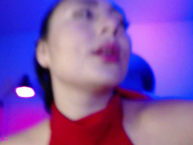 PERLAMOON1 live cam on BongaCams