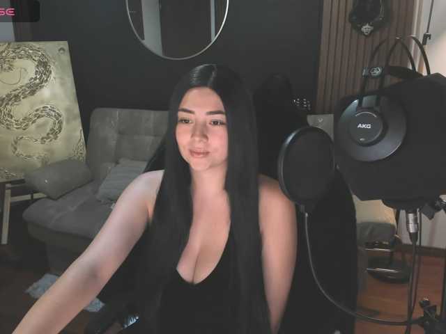 PERLAMOON1 live cam on BongaCams
