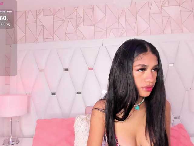 EmmaCarson live cam on BongaCams