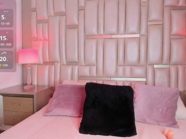 EmmaCarson live cam on BongaCams