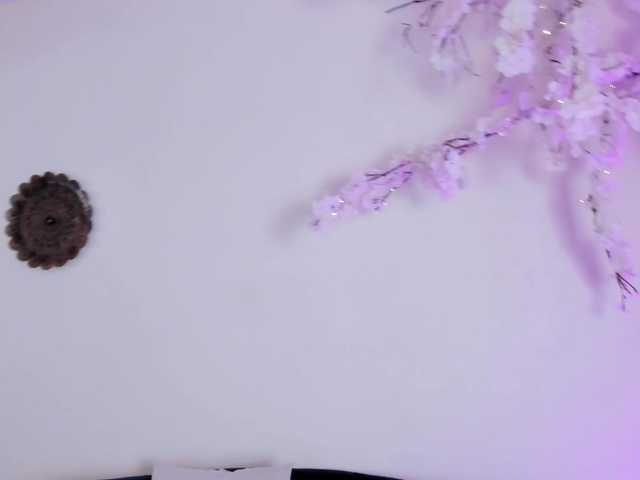 Kataleya25 live cam on BongaCams
