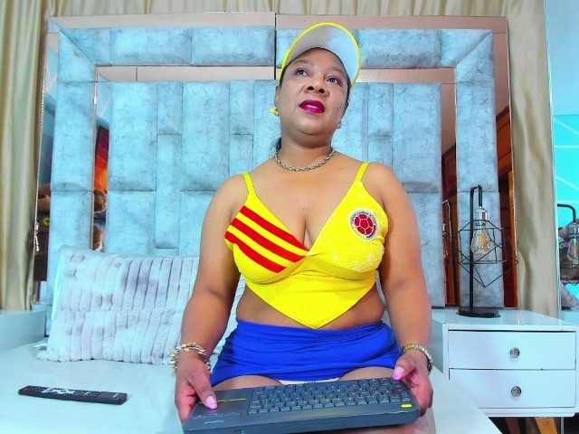 SharonNoa live cam on BongaCams