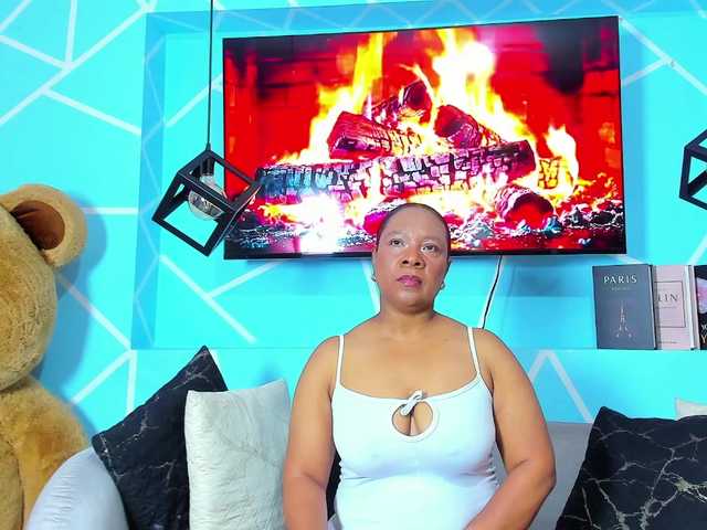 SharonNoa live cam on BongaCams