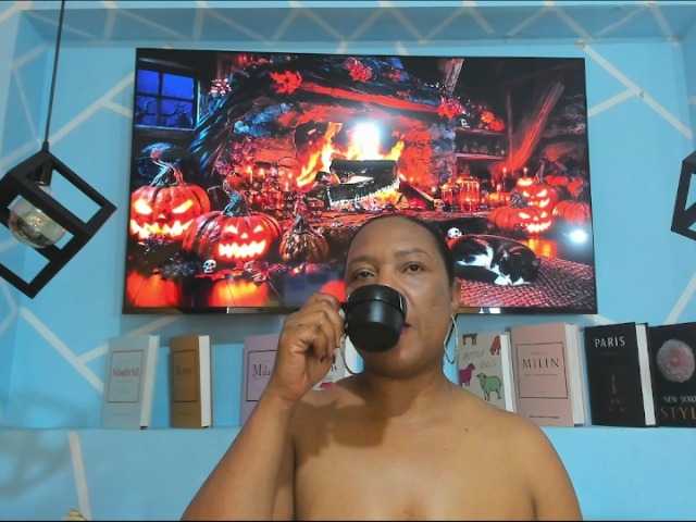 SharonNoa live cam on BongaCams