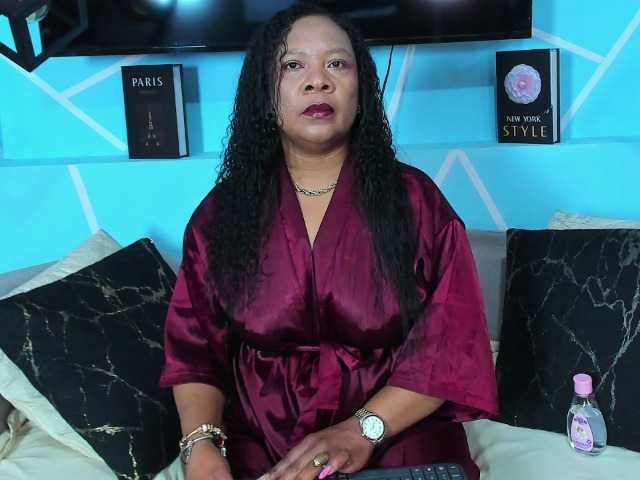 SharonNoa live cam on BongaCams
