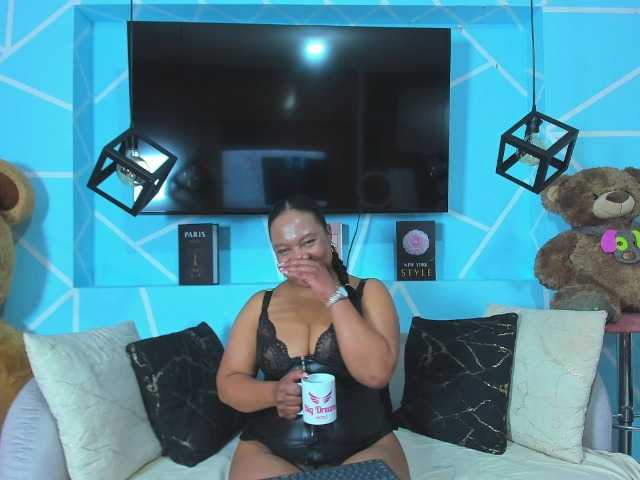 SharonNoa live cam on BongaCams