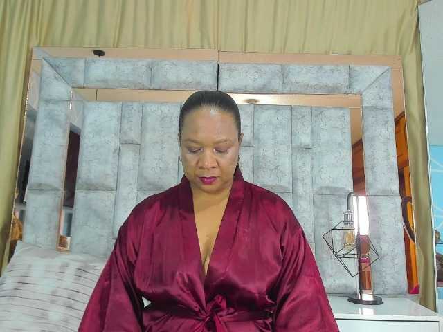 SharonNoa live cam on BongaCams