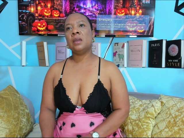 SharonNoa live cam on BongaCams