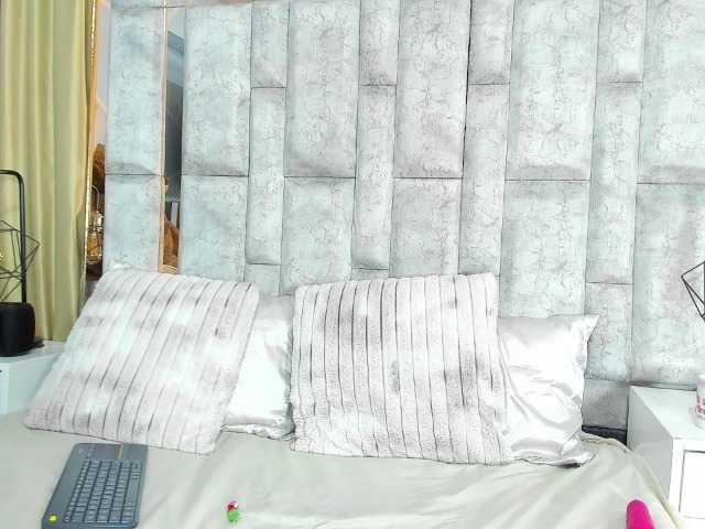 SharonNoa live cam on BongaCams